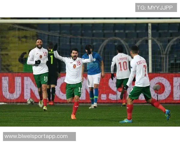 土耳其足球队在世预赛中以6比1狂胜保加利亚伊尔迪兹双响居莱尔贡献进球与助攻