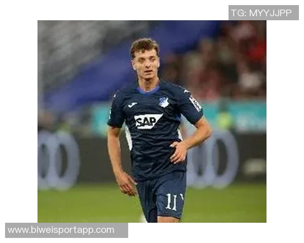 法尔克曝拜仁向于帕提供续约报价年薪或达2000万欧元